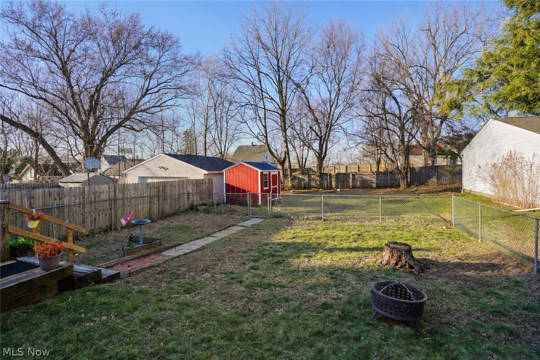 1237 Mcintosh Avenue Akron OH 44314