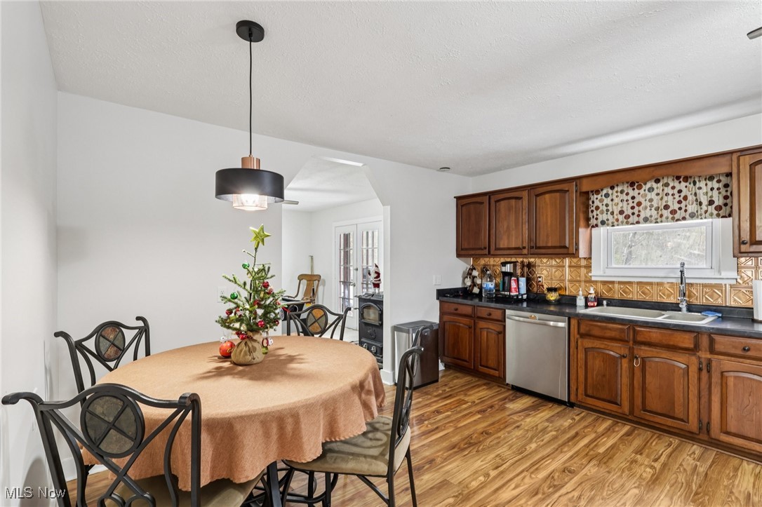 361 Mahan Denman Road NW Bristolville OH 44402