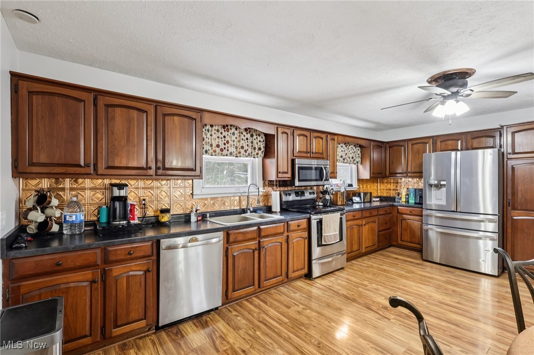 361 Mahan Denman Road NW Bristolville OH 44402