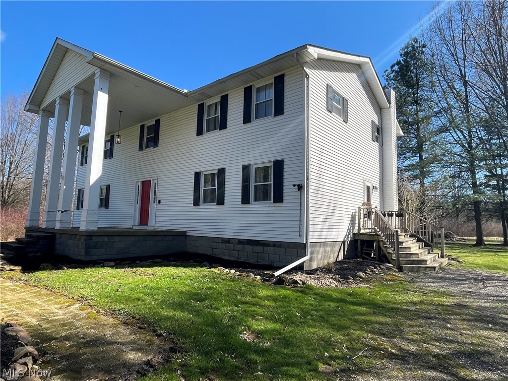 361 Mahan Denman Road NW Bristolville OH 44402