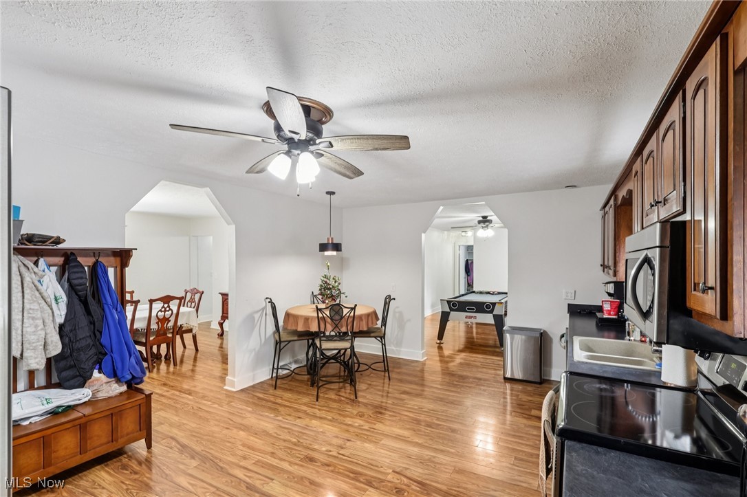 361 Mahan Denman Road NW Bristolville OH 44402