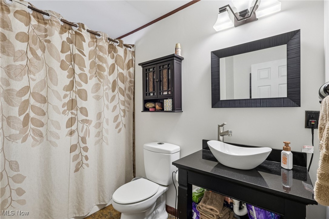 361 Mahan Denman Road NW Bristolville OH 44402