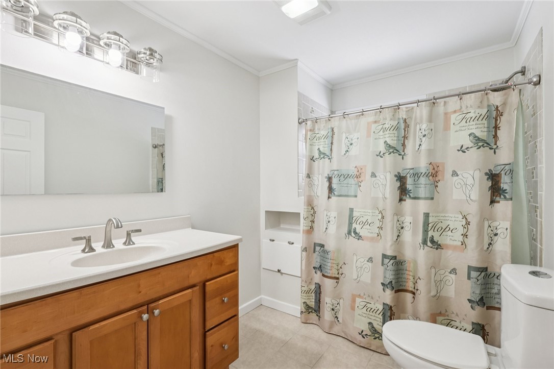 361 Mahan Denman Road NW Bristolville OH 44402