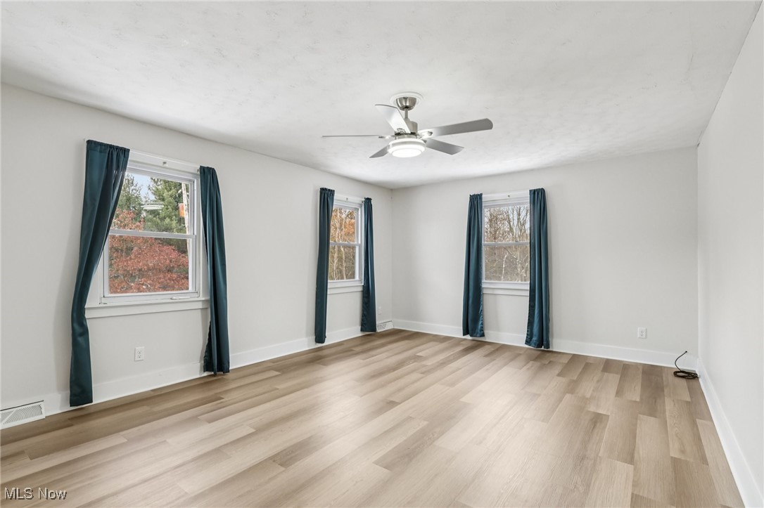 361 Mahan Denman Road NW Bristolville OH 44402