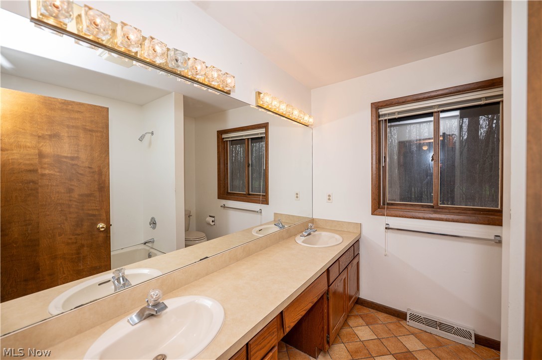 11765 Sherwood Trail Chesterland OH 44026