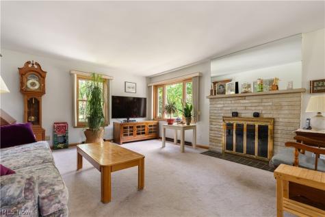 8463 Schubert Avenue NE Alliance OH 44601