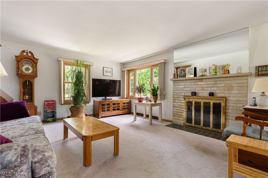 8463 Schubert Avenue NE Alliance OH 44601