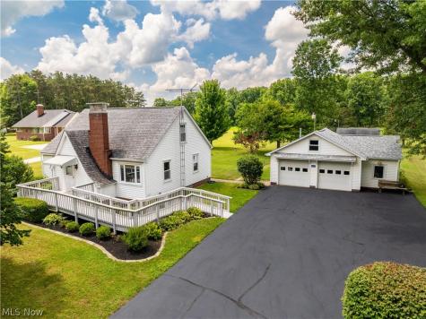 8463 Schubert Avenue NE Alliance OH 44601
