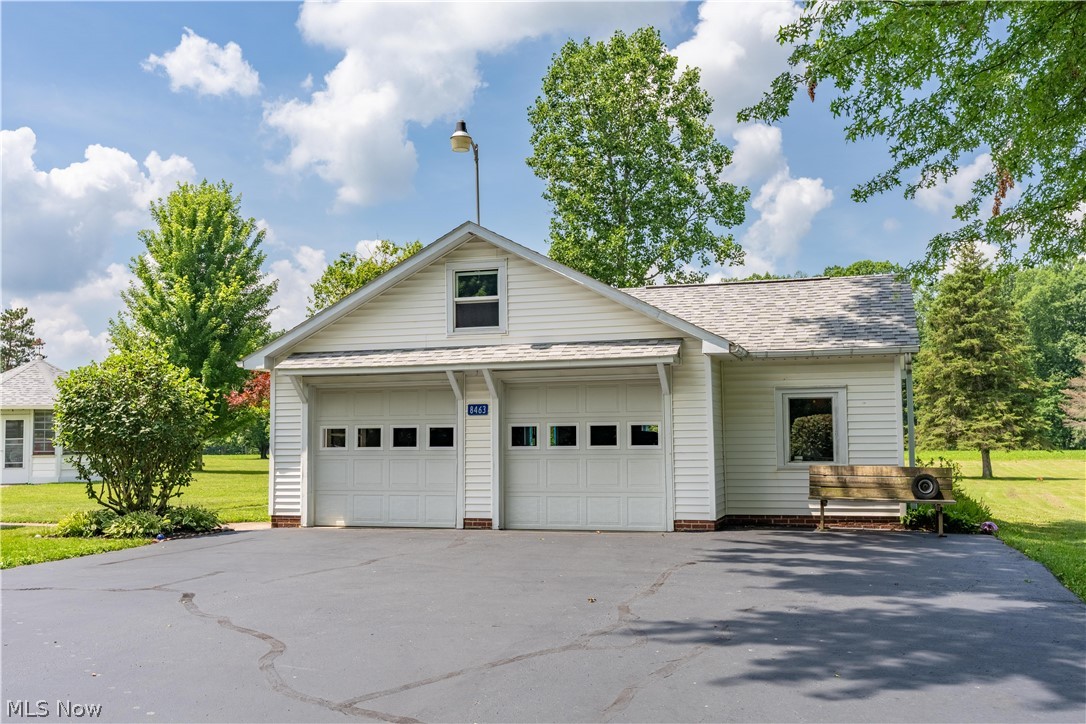 8463 Schubert Avenue NE Alliance OH 44601