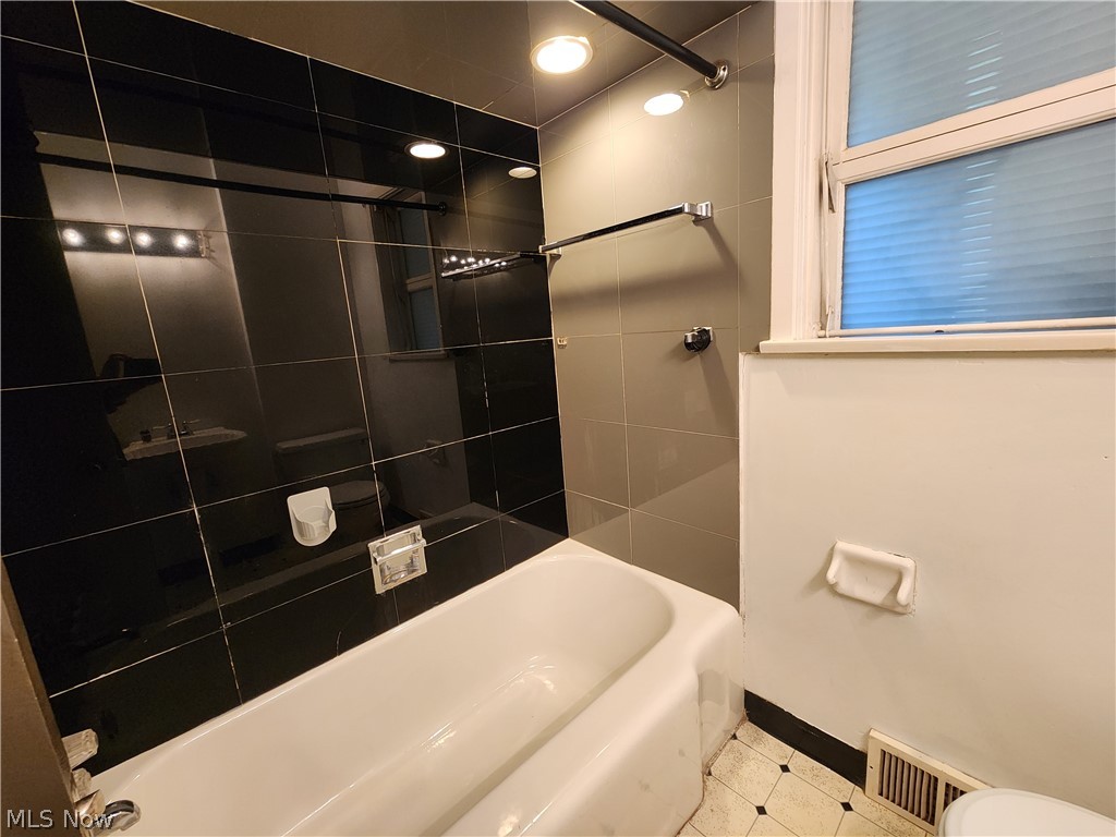 721 Frank Boulevard Akron OH 44320