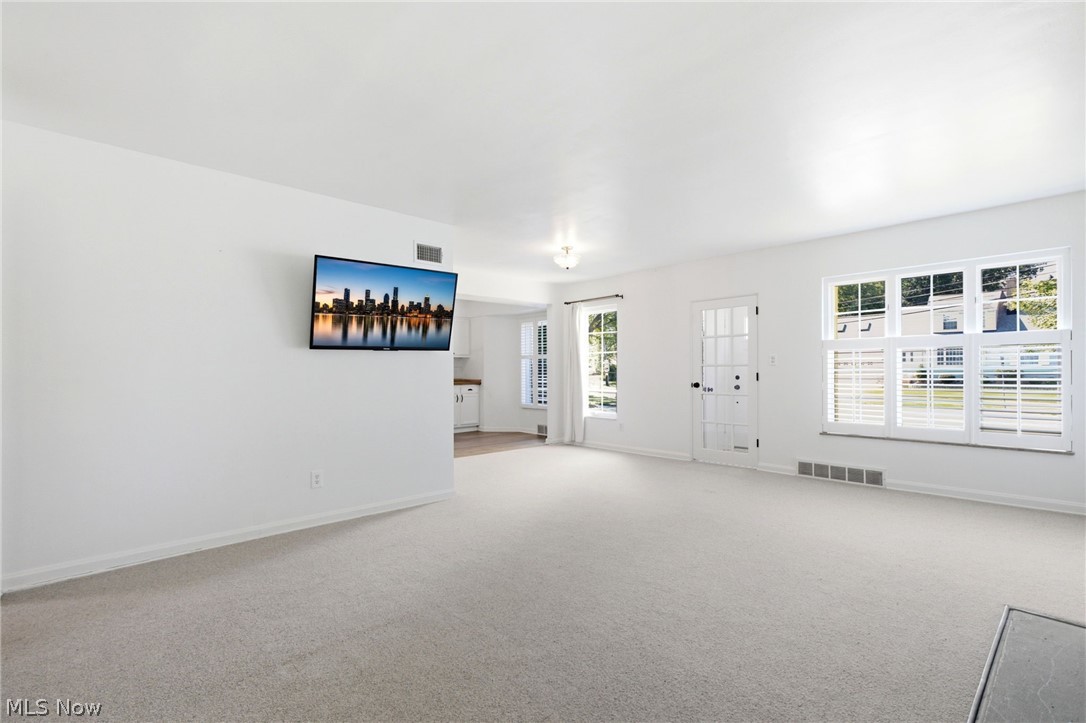 25498 Wolf Road Bay Village OH 44140