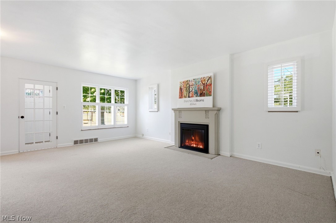 25498 Wolf Road Bay Village OH 44140