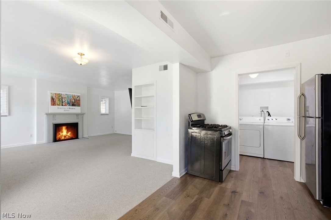 25498 Wolf Road Bay Village OH 44140