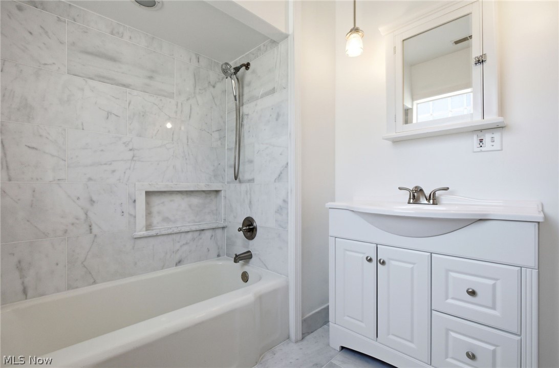 25498 Wolf Road Bay Village OH 44140