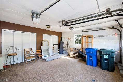 25498 Wolf Road Bay Village OH 44140