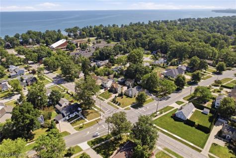 25498 Wolf Road Bay Village OH 44140