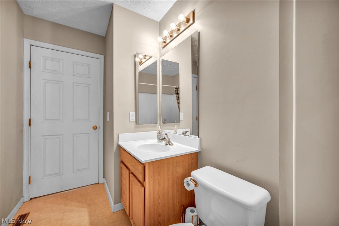 920 Alder Run Way Akron OH 44333