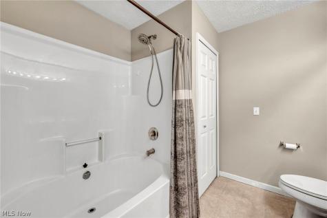920 Alder Run Way Akron OH 44333