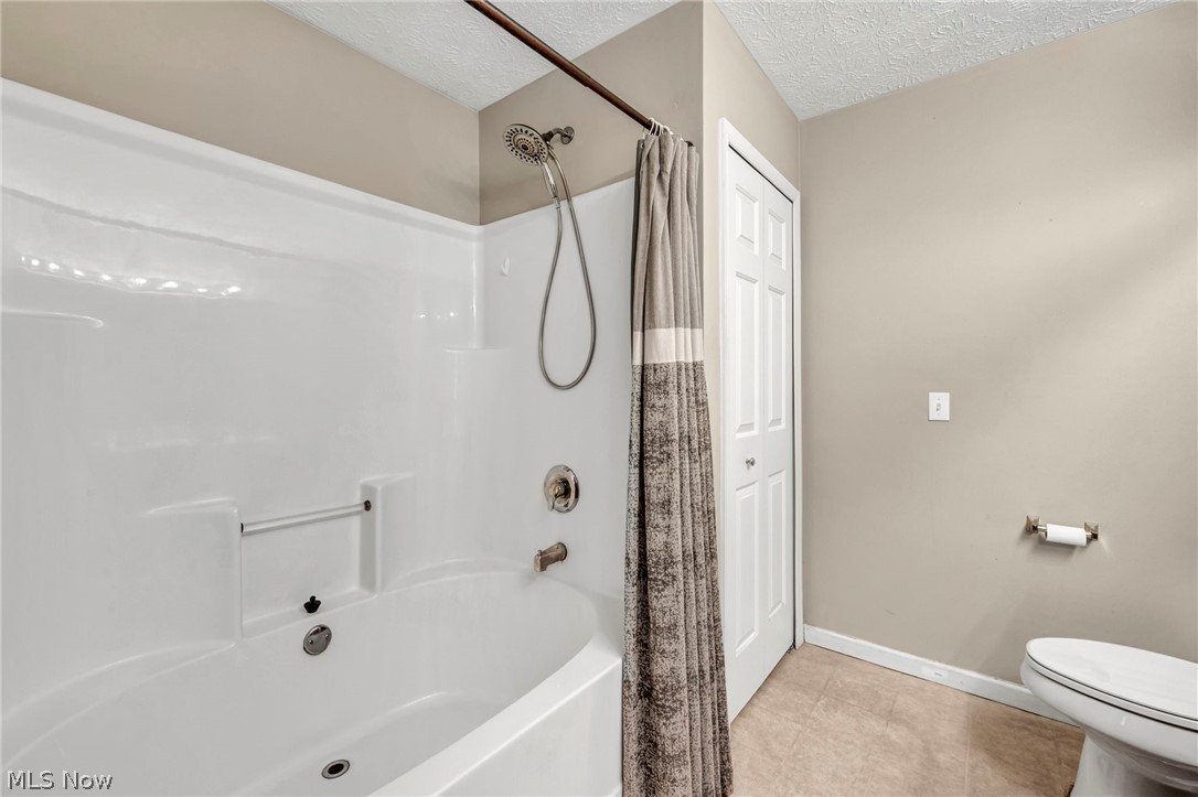 920 Alder Run Way Akron OH 44333