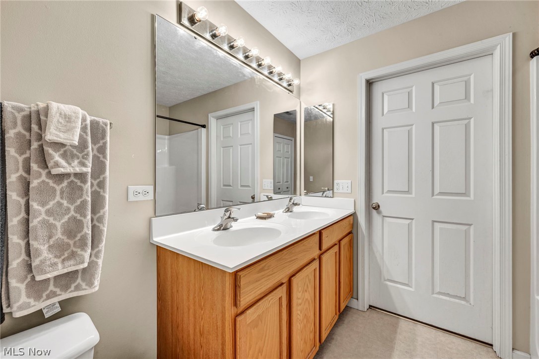 920 Alder Run Way Akron OH 44333