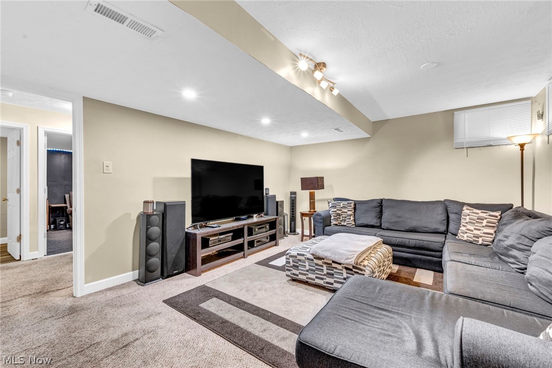 920 Alder Run Way Akron OH 44333