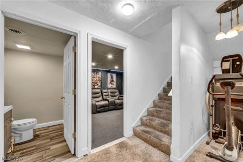 920 Alder Run Way Akron OH 44333