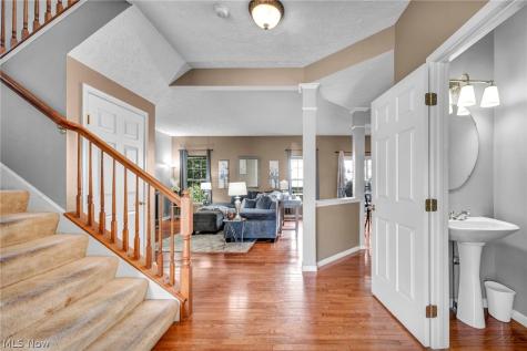 920 Alder Run Way Akron OH 44333