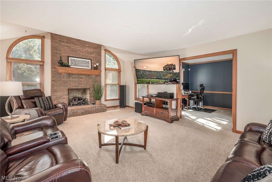 215 Cheltenham Lane Munroe Falls OH 44262