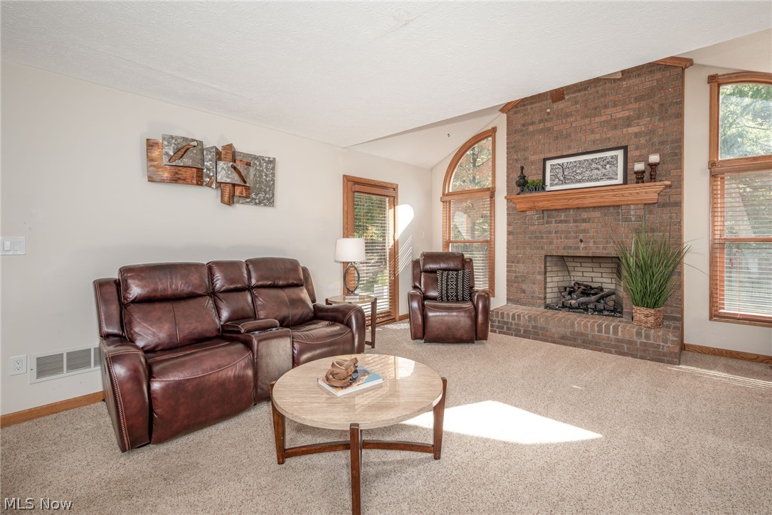 215 Cheltenham Lane Munroe Falls OH 44262