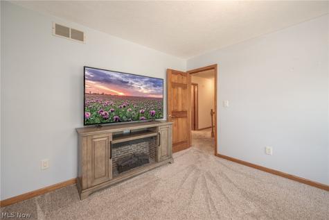 215 Cheltenham Lane Munroe Falls OH 44262