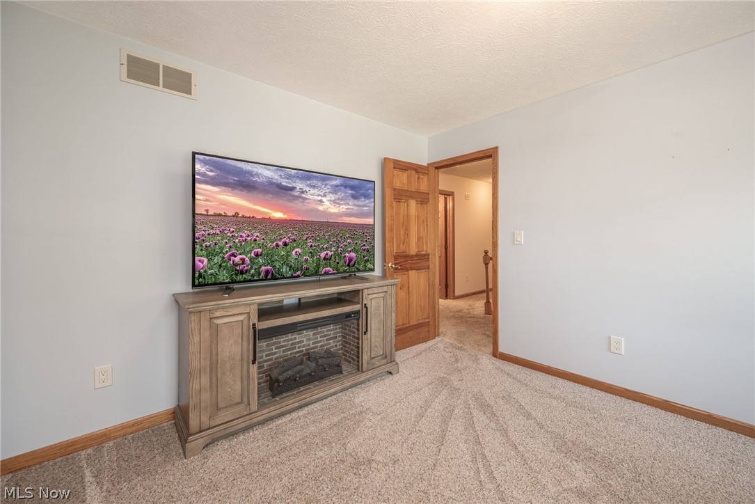 215 Cheltenham Lane Munroe Falls OH 44262