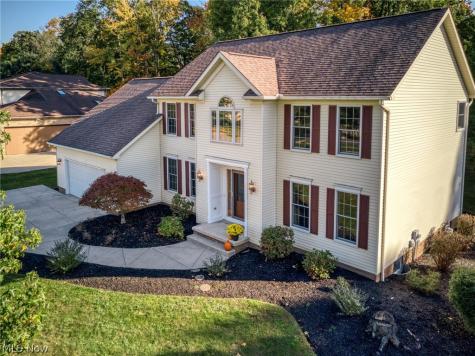 215 Cheltenham Lane Munroe Falls OH 44262
