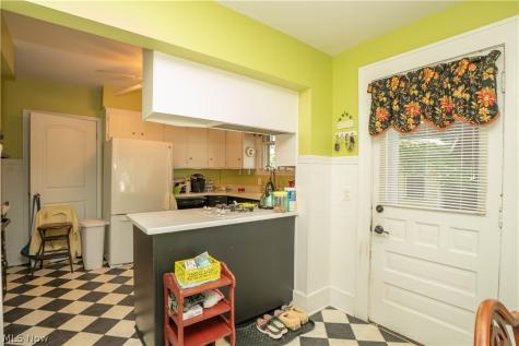 507 W Maple Street North Canton OH 44720