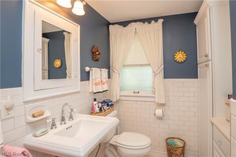 507 W Maple Street North Canton OH 44720
