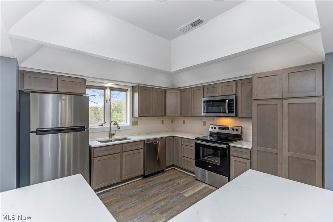 3388 Meadow Road Cambridge OH 43725