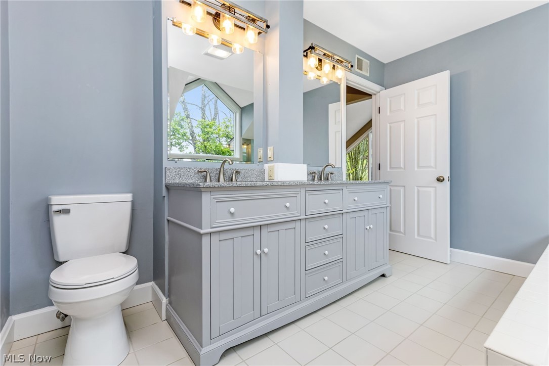 3388 Meadow Road Cambridge OH 43725