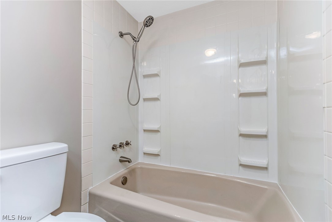 3388 Meadow Road Cambridge OH 43725