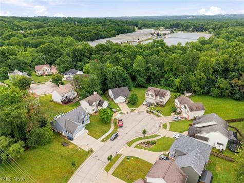 1623 Isaac Trail Akron OH 44306