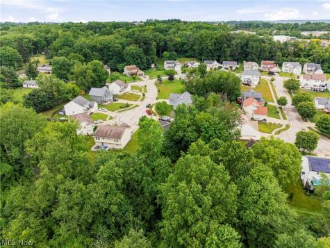 1623 Isaac Trail Akron OH 44306