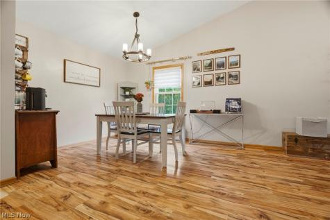 1623 Isaac Trail Akron OH 44306