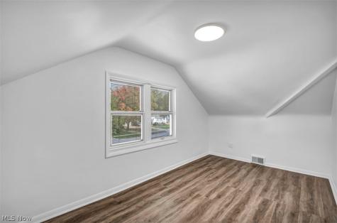 5140 Chestnut Hill Drive Willoughby OH 44094