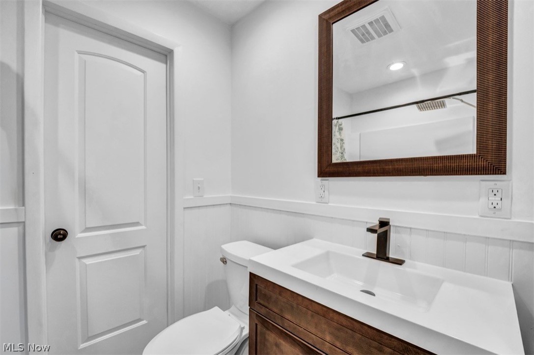 5140 Chestnut Hill Drive Willoughby OH 44094