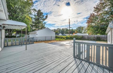 5140 Chestnut Hill Drive Willoughby OH 44094