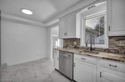 5140 Chestnut Hill Drive Willoughby OH 44094
