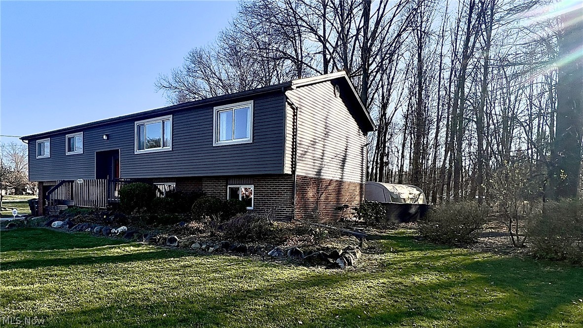 2933 Crestwood Drive NW Warren OH 44485