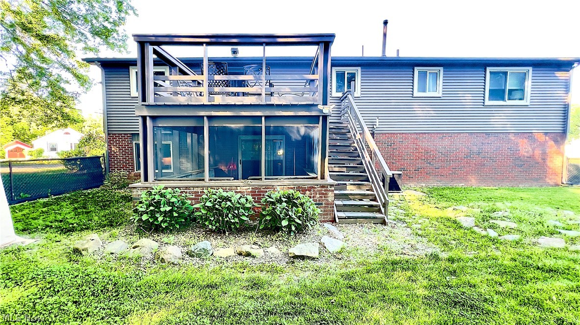 2933 Crestwood Drive NW Warren OH 44485