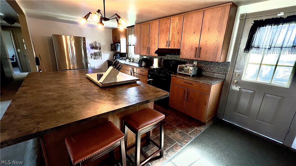 2933 Crestwood Drive NW Warren OH 44485