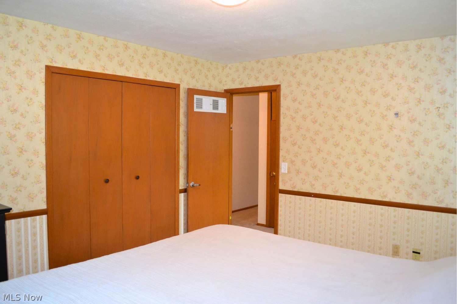 8996 Westlawn Boulevard Olmsted Falls OH 44138