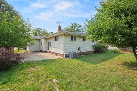 717 E 240th Street Euclid OH 44123