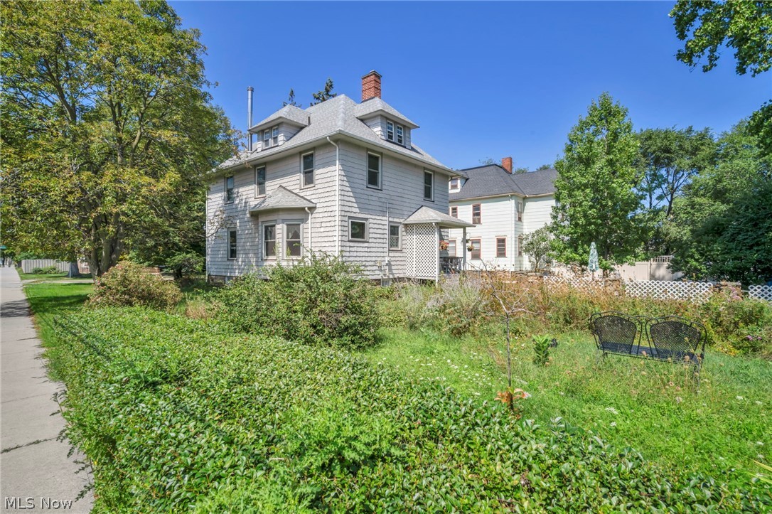 1537 Grace Avenue Lakewood OH 44107